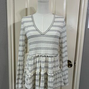 ALTAR’D STATE Long Sleeve White And Black Ruffled Top Size S